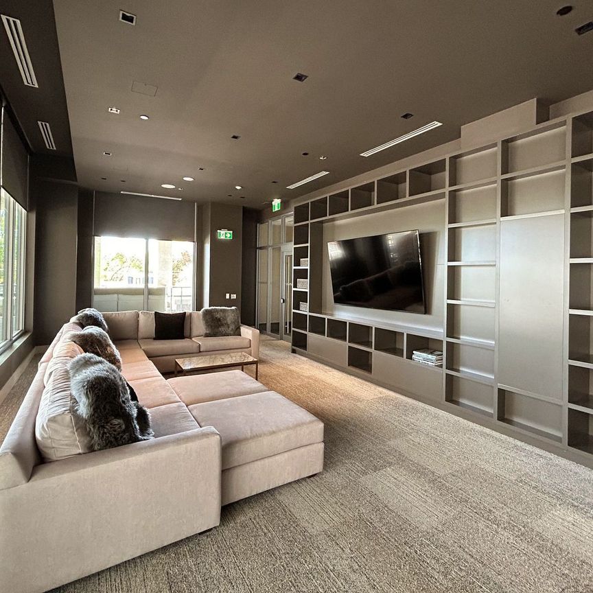 For Lease - 50 Dunfield Avenue Unit# 1613, Toronto, Ontario - Photo 1