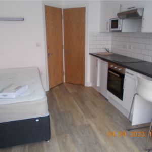 Student Properties to Let - Photo 3