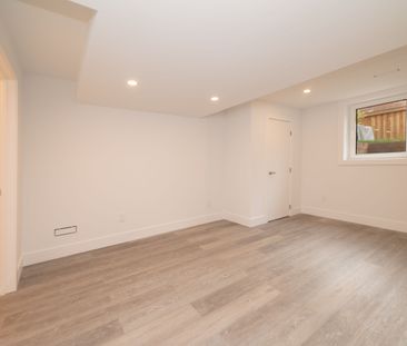 For Lease - 296 Sixteen Mile Drive Unit# Basement, Oakville, Ontario - Photo 1