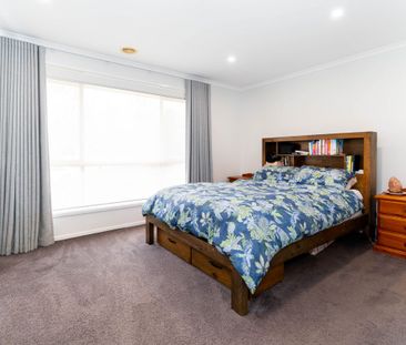 COMFORTABLE LIVING ON KALOONA DRIVE - Photo 5