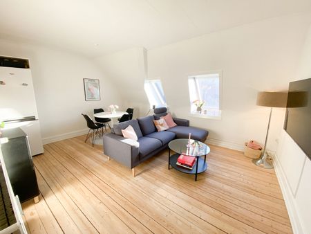 Dejlig 2-værelses lejlighed ved østre anlæg - Foto 3