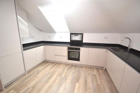 Wokingham Road, Reading, Berkshire - Photo 2