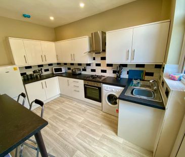1 bedroom in a house share to rent - Photo 6