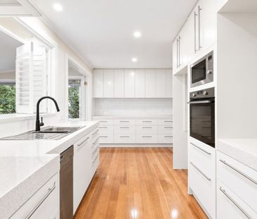 Comfortable Living with Plenty of Space - Photo 5