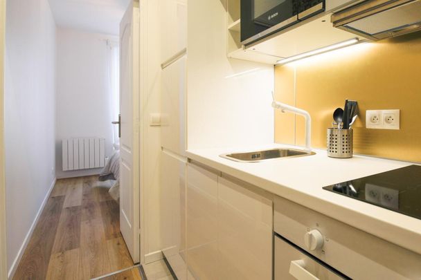 Location Appartement 2 pièces Meublé 33m² LYON 8ème - Photo 1