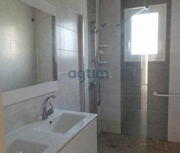 Location Maison 5 pièces 82m² MONTAIGU VENDEE 85600 - Photo 5