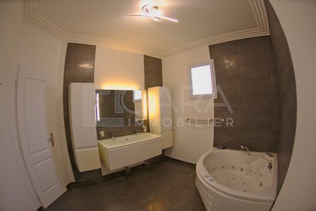 Location Maison 4 pièces 154m² MATOURY 97351 - Photo 5