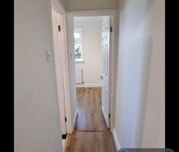 2 bedroom maisonette to rent - Photo 4