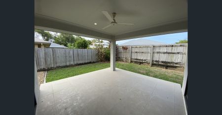 FULLY FURNISHED 4 bedroom home in Trinity Park - Photo 4