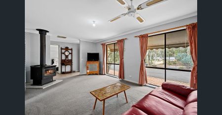 Charming and Spacious - Photo 4