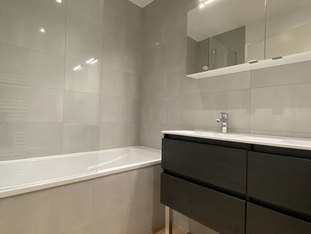 Location Appartement 4 pièces 90m² CESSON SEVIGNE 35510 - Photo 5