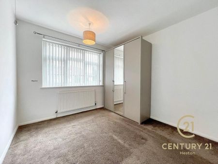 4 bedroom detached house to rent - Photo 4