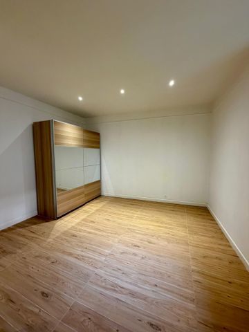 Location Appartement 2 pièces 51m² MONTAUBAN 82000 - Photo 2