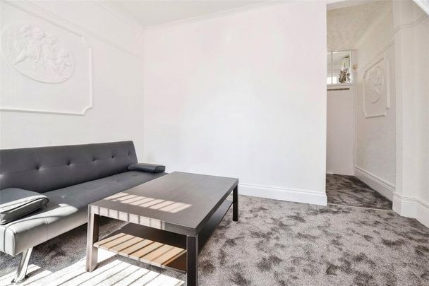 4 bedroom house to rent - Photo 1