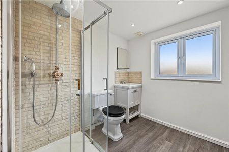 3 bedroom apartment to rent - Photo 2