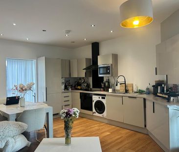 2 bedroom apartment to rent - Photo 4
