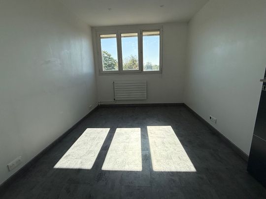 Location Appartement 4 pièces 65m² - Photo 1