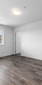 2 chambres à coucher 1 salle de bain Appartement - Photo 4