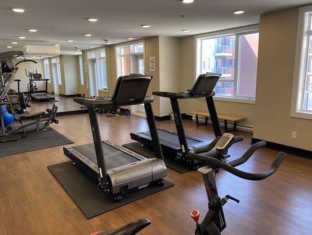 60 Cartier Street, Longueuil, QC - Photo 3