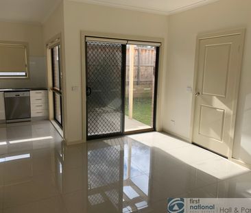 3 / 39 Wilma Avenue, Dandenong - Photo 2