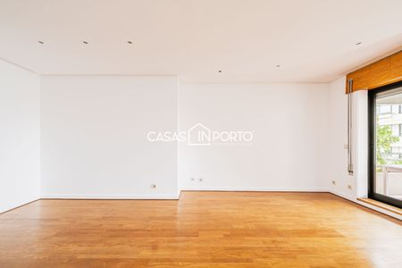 Apartamento T4 para arrendamento, com vista rio na Quinta de Miramar, na Foz - Photo 5