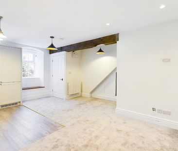 1 bedroom Flat To Let - Photo 1