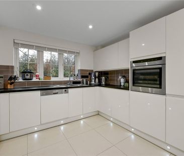 5 bedroom detached house to rent - Photo 5