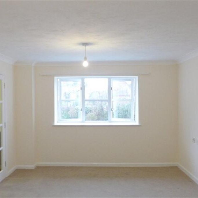 2 bedroom retirement property to rent - Photo 1