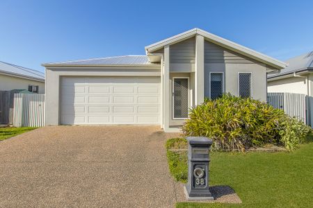 38 Roosevelt Loop, Mount Louisa - Photo 2