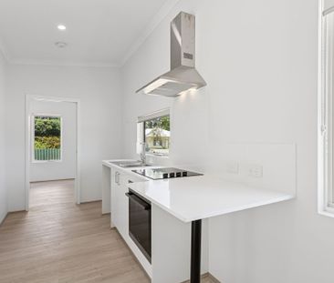 43 Barnsley Street, Queens Park WA 6107 - Photo 5