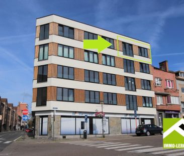 MODERN APPARTEMENT MET TERRAS IN HET CENTRUM - Photo 3