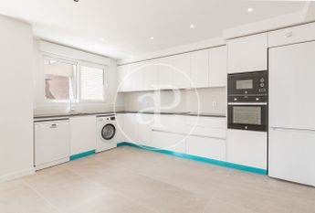 Penthouse for rent in Canillas (Hortaleza)