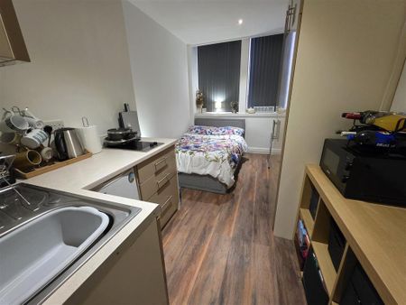 1 bedroom flat to rent - Photo 3