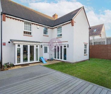 4 bedroom detached house to rent - Photo 3