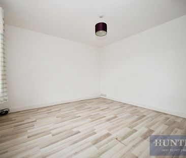 3 bedroom House To Let - Photo 3