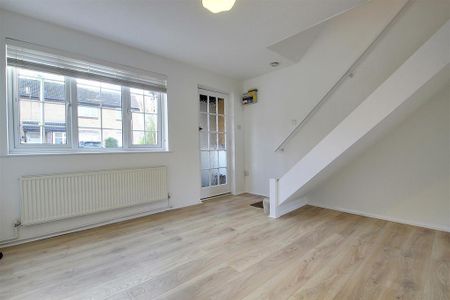 1 bedroom terraced house to rent - Photo 2