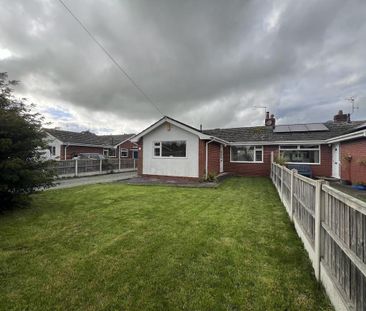 2 bedroom semi-detached bungalow to rent - Photo 2