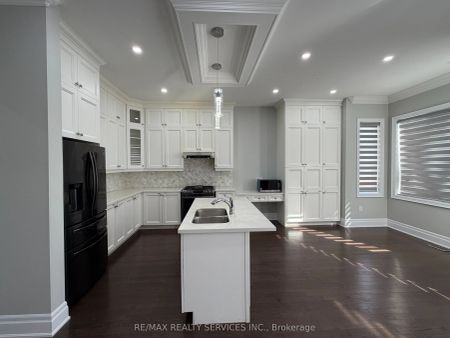 4 Lyle Way #UPPER PORTION - Photo 5