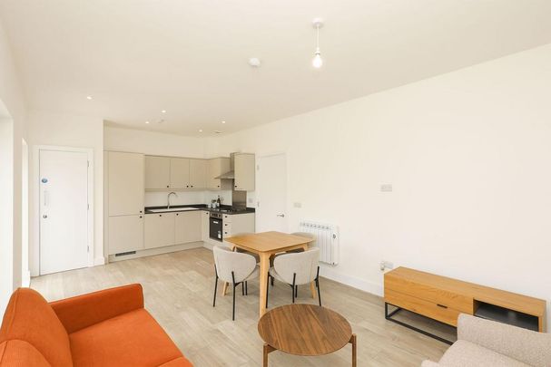 2 bedroom flat to rent - Photo 1