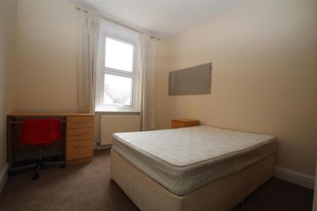 5 bedroom terraced house to rent - Photo 3