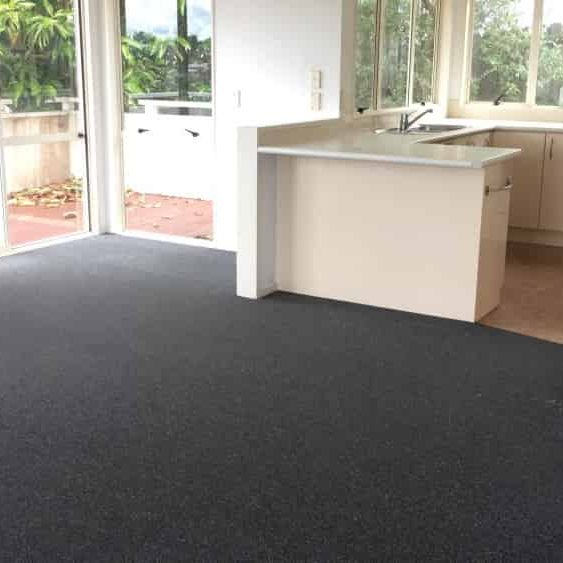 5 Sunny and warm family home in Hillcrest - Photo 1