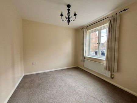 3 bedroom semi-detached house to rent - Photo 5