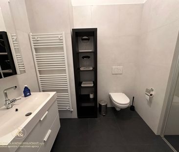 Bývanie pri Bratislavskom hrade - prenájom veľkého zariadeného 4-izb. bytu na ul. Palisády – Fotografia 4