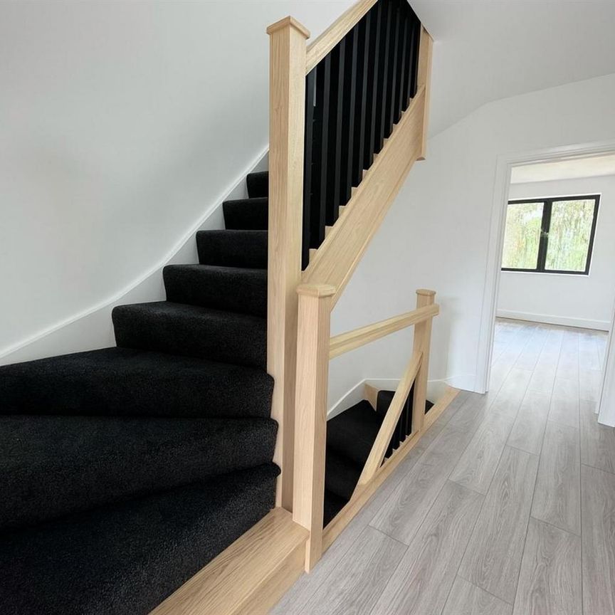 4 bedroom detached house to rent - Photo 1