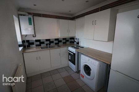 1 bedroom in a house share to rent - Photo 5