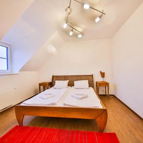 Pronájem půdního bytu 2+kk, 58 m - Photo 1