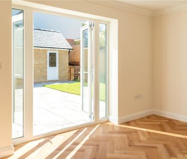 3 bedroom bungalow to rent - Photo 4