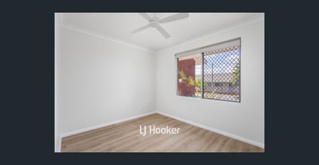 Newly Renovated! Low Maintenance! - Photo 4