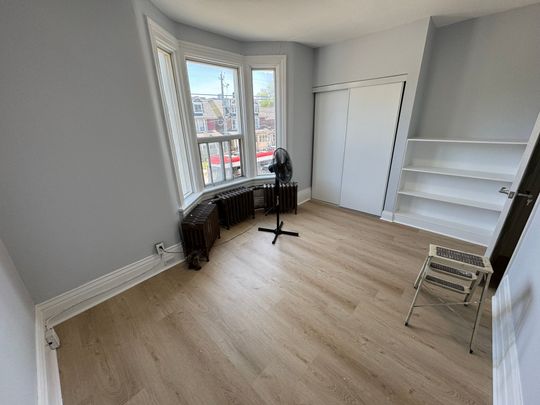 For Lease - 618 Bathurst Street Unit# 201, Toronto, Ontario - Photo 1