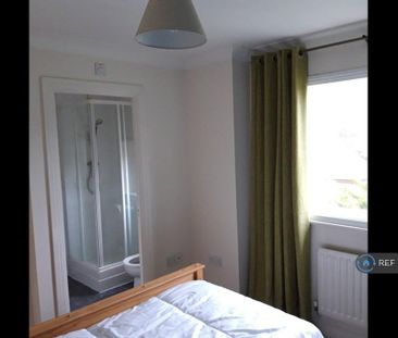 3 bedroom terraced house to rent - Photo 6